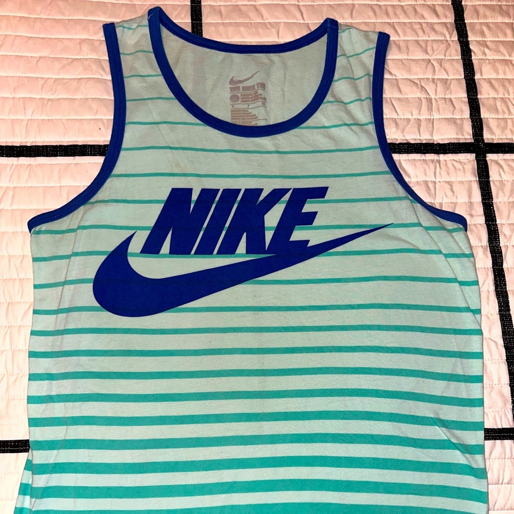 Men’s Nike tank top size small